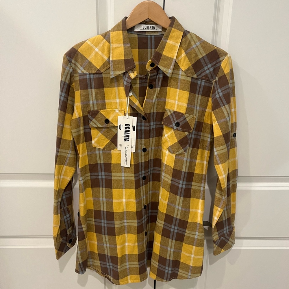 Ochenta NWT women’s yellow plaid flannel button up with collar & button sleeves